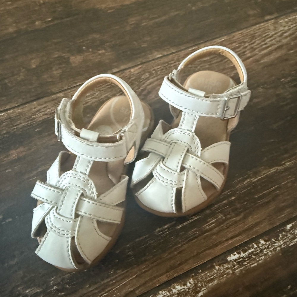 Toddler Stride Rite White Sandals with Closed-Toe Design